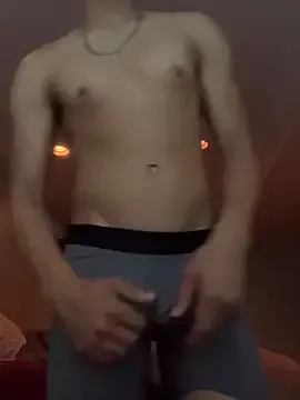 MilaDelays – webcam model profile photo Image 6