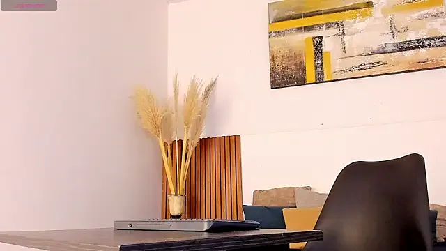 ElaRossie – webcam model profile photo Image 18