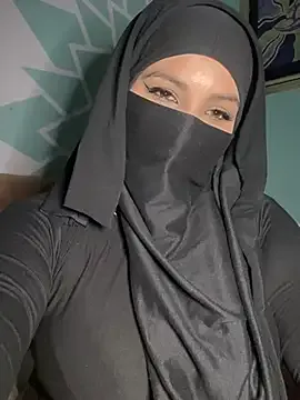 Zeynep-Lahsen Image 15