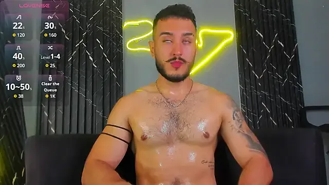 DubleDuble – webcam model profile photo Image 9